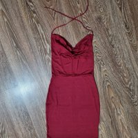 Червена рокля с гол гръб М-10лв.ПРОМОЦИЯ, снимка 2 - Рокли - 41552705