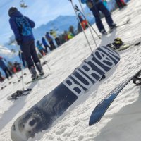 snowboard burton + обувки  Burton + чисто нови автомати STR, снимка 1 - Зимни спортове - 44475363