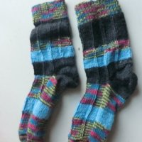 раирани шарени плетени чорапи ходило 19, конч 17, снимка 1 - Чорапи - 39306734