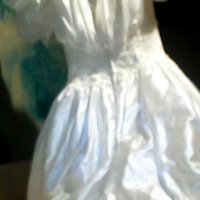 красива бяла рокла броновиас 100%оригинал, снимка 3 - Рокли - 39894702