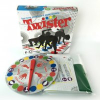 Настолна Туистър Игра Twister, снимка 2 - Други игри - 30462204