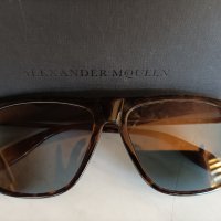 Alexander McQueen оригинални дамски слънчеви очила , снимка 1 - Слънчеви и диоптрични очила - 44392011