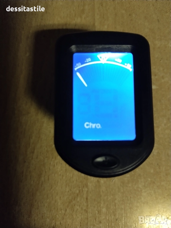 Стойки за китара и тунер за китара, снимка 1