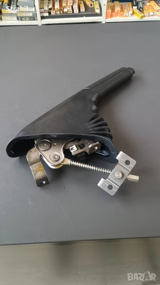 Лост за ръчна спирачка от Fiat Grande Punto 7352789720, снимка 1