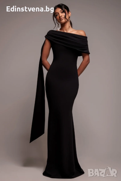 Дамска дълга черна рокля с голо рамо и елегантна драперия, снимка 1