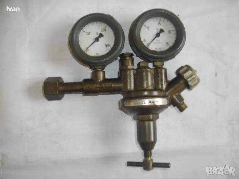 АРГОНОВ РЕДУЦИР ВЕНТИЛ ЗА ГАЗ АРГОН ПРОФЕСИОНАЛЕН DERLIKON МАСИВЕН 0-315 bar 0-25NL/min, снимка 1