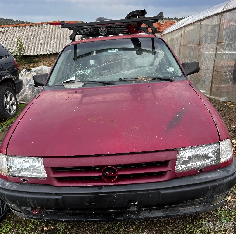 Опел астра, снимка 1