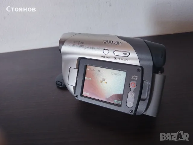 Камера SONY DCR-DVD105E DVD Handycam Japan, снимка 15 - Камери - 55987037