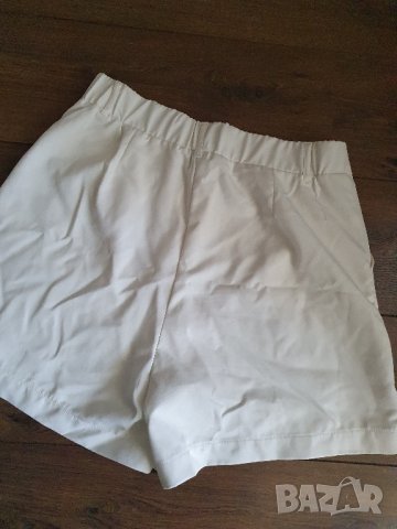 Liu.Jo къси панталони, снимка 5 - Панталони - 38833868