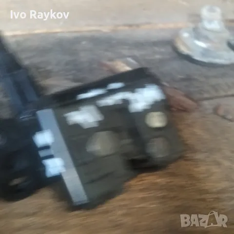 Брава заден капак  Toyota Yaris 2006-2012 1.3 VVTi , снимка 2 - Части - 47869106