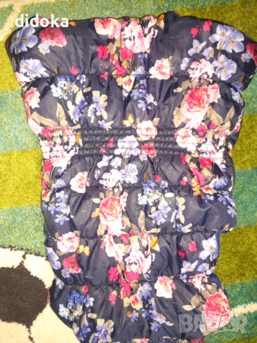 Елече на цветя , снимка 3 - Детски якета и елеци - 53693333