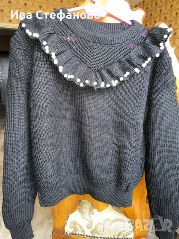 Кокетен елегантен  черен пуловер с перли , снимка 2 - Блузи с дълъг ръкав и пуловери - 38749652