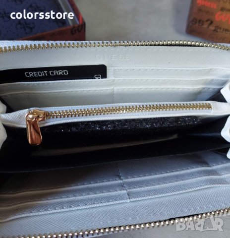 Луксозно бяло портмоне  Guess код SG-R30P, снимка 3 - Портфейли, портмонета - 41801270