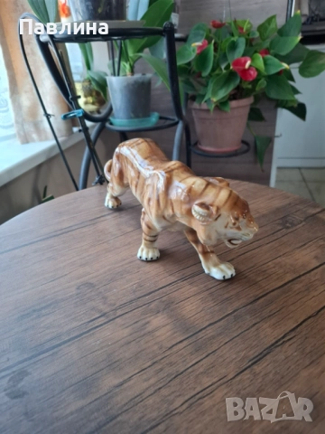 Много красив порцеланов тигър, снимка 3 - Статуетки - 52850569