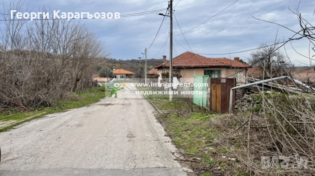 №4064 Стара едноетажна къща и парцел за продажба в село Гарваново, Хасково., снимка 3 - Къщи - 53614377