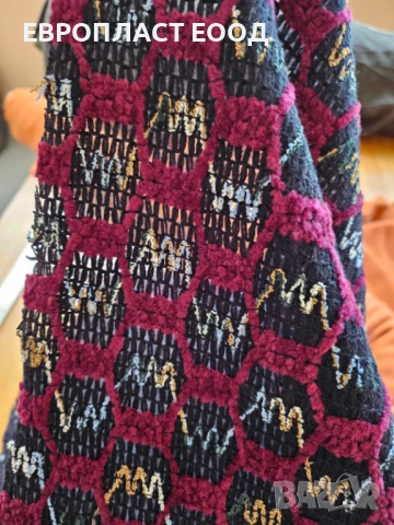 ПЛАТ БУКЛЕ, снимка 5 - Платове и дамаски - 18580076