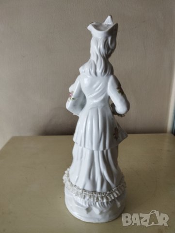 порцелнова статуетка, снимка 3 - Други ценни предмети - 41797233