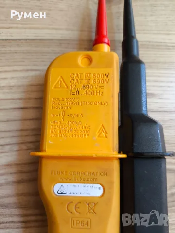 Fluke Т150 двуполюсен тестер за напрежение и проводимост с LCD дисплей, снимка 12 - Други инструменти - 55898470