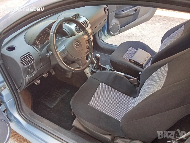 Опел Корса 1,4 бензин,клима, снимка 10 - Автомобили и джипове - 52956673