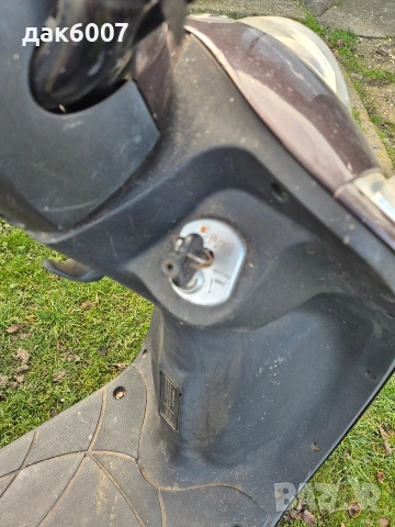 Бензинов скутер , снимка 4 - Мотоциклети и мототехника - 53708917