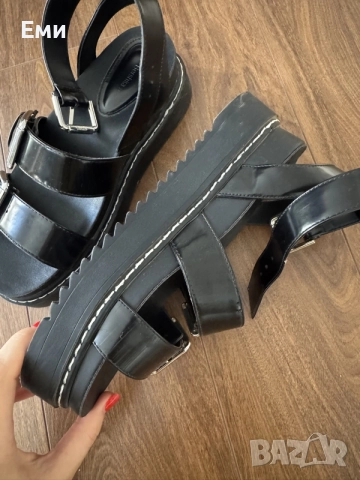 Сандали BERSHKA , снимка 7 - Сандали - 55957389