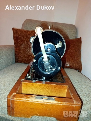 Шевна Машина 60те Ретро Руска Реплика на части, снимка 10 - Шевни машини - 52776580