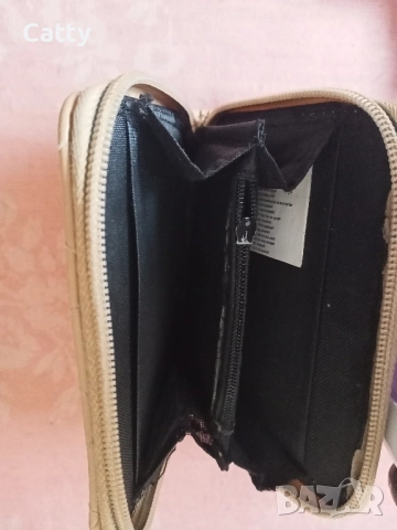 Дамско бежово портмоне , снимка 7 - Портфейли, портмонета - 52457663