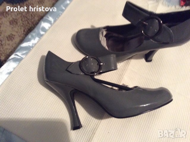 Елегантни и красиви обувки на ток.Нови
