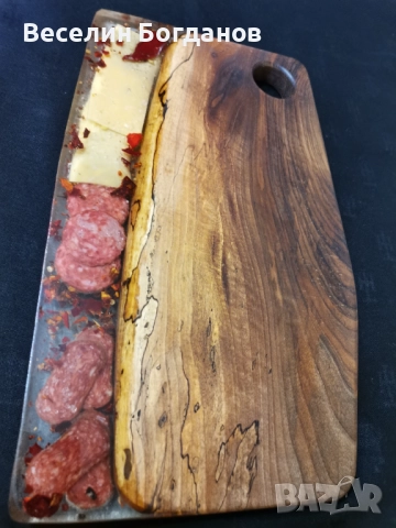 Плато за сервиране и рязане орех и епоксидна смола , снимка 9 - Прибори за хранене, готвене и сервиране - 52682132