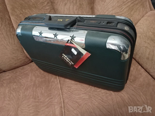 Куфар ретро нов