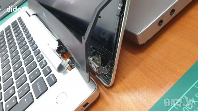 Ремонт на счупена панта на лаптопа 