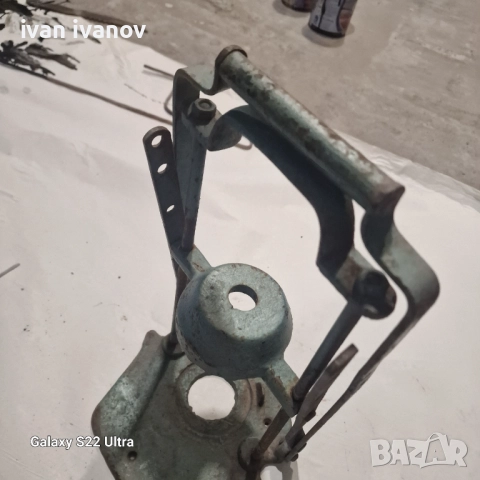 Яка Затварачка Буркани, снимка 15 - Буркани, бутилки и капачки - 51489381