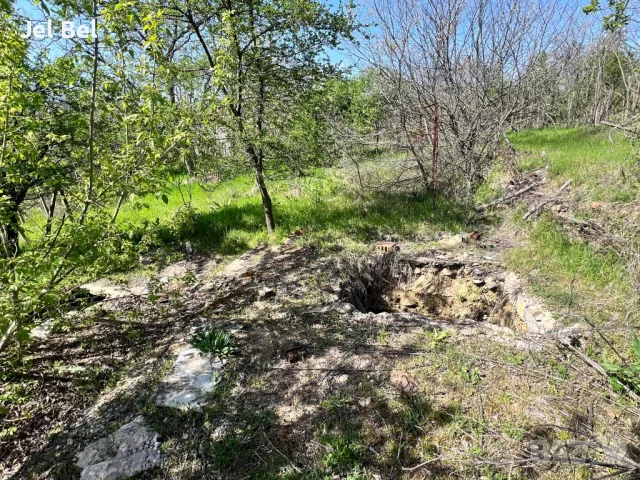 Парцел 557 кв.м. в Казанлък Вилна Зона ”Старите лозя” зад Художествената Гимназия, снимка 11 - Парцели - 47882192