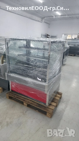 Неутрална витрина 100 см