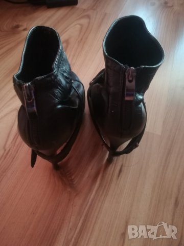 черни боти на висок ток и платформа, снимка 5 - Дамски боти - 42605717