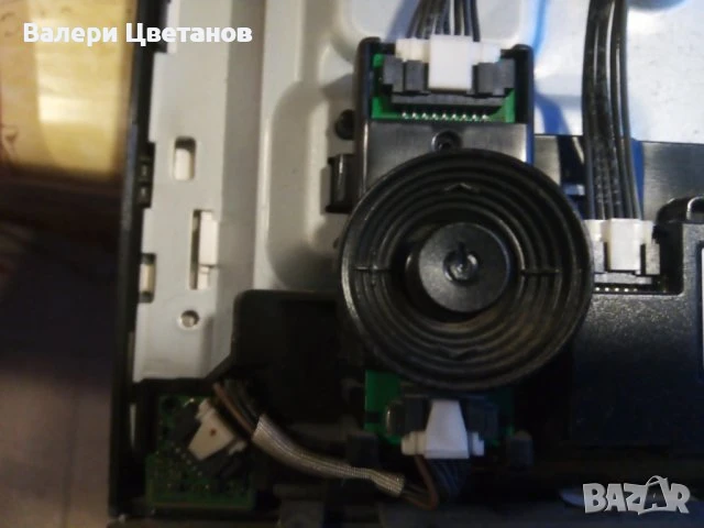 телевизор SAMSUNG UE40H5500AW на части, снимка 10 - Телевизори - 51398107