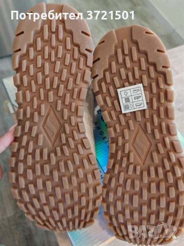 Зимни боти Skechers, снимка 5 - Дамски боти - 52801349