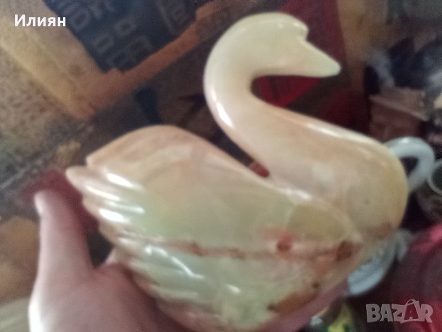 Лебед от мрамор, снимка 6 - Антикварни и старинни предмети - 41228262