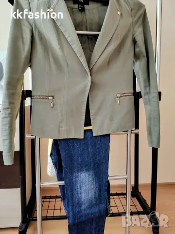 Дамски дънки, накъсан ефект , снимка 4 - Дънки - 56041719