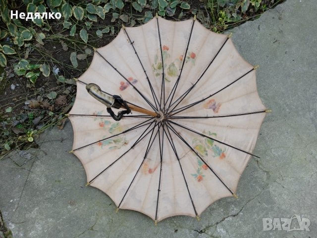 Стар дамски чадър за слънце,1900-1920г, снимка 13 - Антикварни и старинни предмети - 35815045