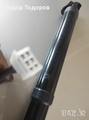 мотор за заден капак RАV 4 2014г.