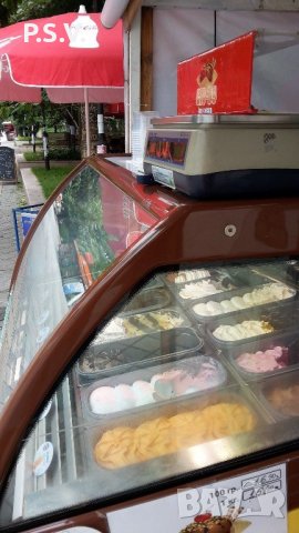 RANIERI-HUSKI-професионана слад.витрн.12 вани-ИТАЛИАНСКА ВИТРИНА ЗА сладолед, снимка 10 - Хладилни витрини и фризери - 21871898