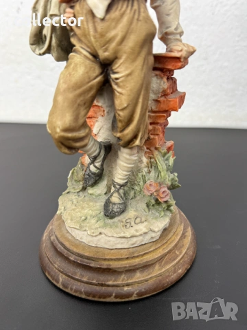 Порцеланова фигура на Джузепе Армани от серията Capodimonte №7961, снимка 5 - Колекции - 53855418