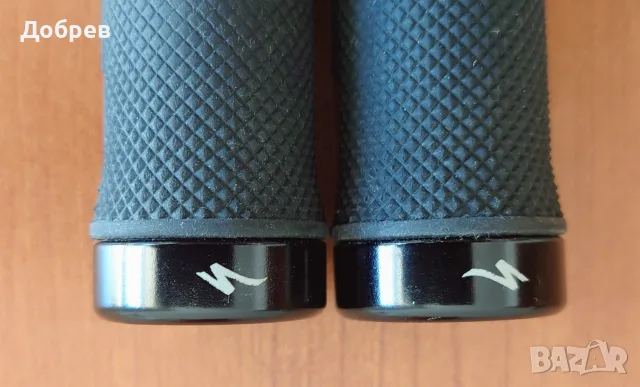 Грипове Specialized Clamp Lock-On, SCOTT sports и Грипове LIZARD Skins Bat Logo Dual Clamp Lock-On, снимка 2 - Аксесоари за велосипеди - 55736831