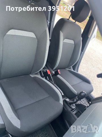 Дачия Дъстър 2019, снимка 5 - Автомобили и джипове - 44506126