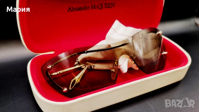 Слънчви очила Alexander McQueen, снимка 2 - Слънчеви и диоптрични очила - 53200249