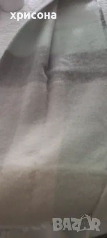 Нов,красив, топъл зимен шал на H &М, снимка 4 - Шалове - 48271137