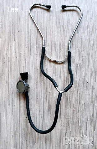 Ретро медицински стетоскоп