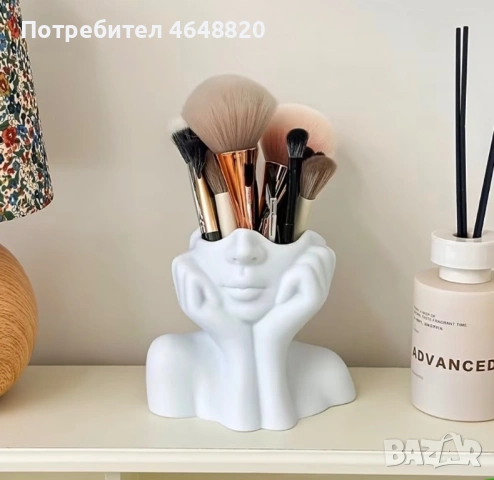 Сладка кутия за съхранение на четки за грим във форма на човешко лице, снимка 2 - Други - 53847858