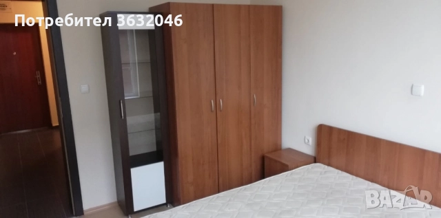 Трикрилен гардероб